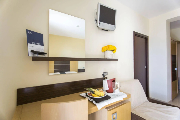 Ticho's Greenblu Hotel