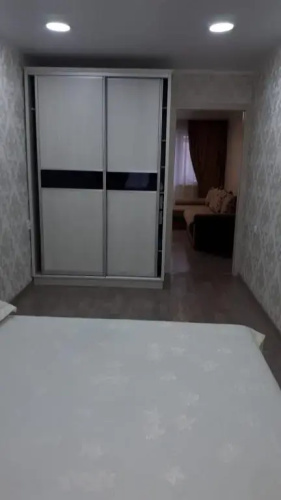 Apartment on Metallurgov 32
