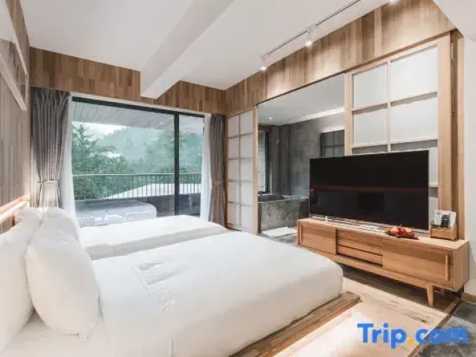Standard room with garden view