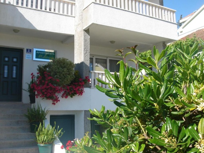 1 Bedroom Apartment with sea view