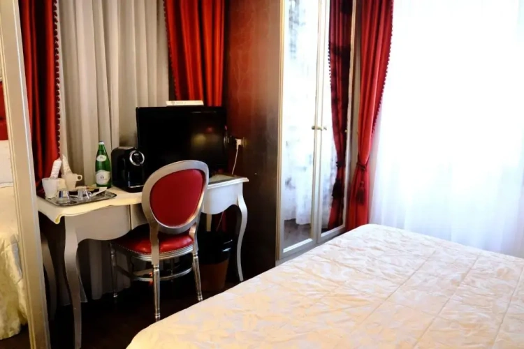 Deluxe Double room