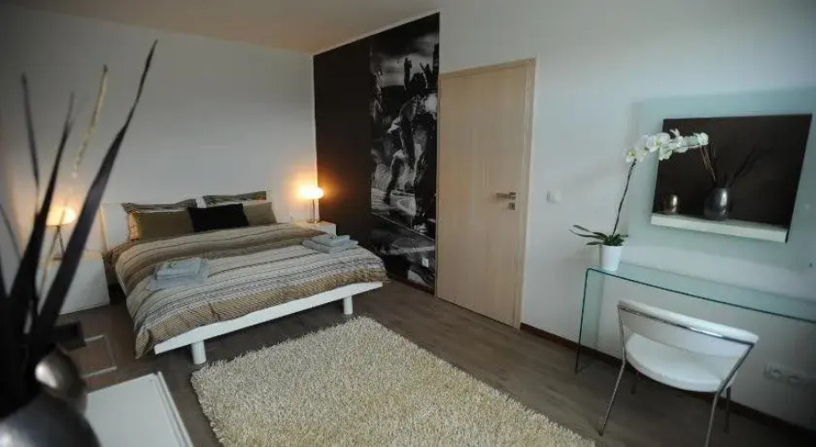 Black Bridge Hotel ApartmentOver view