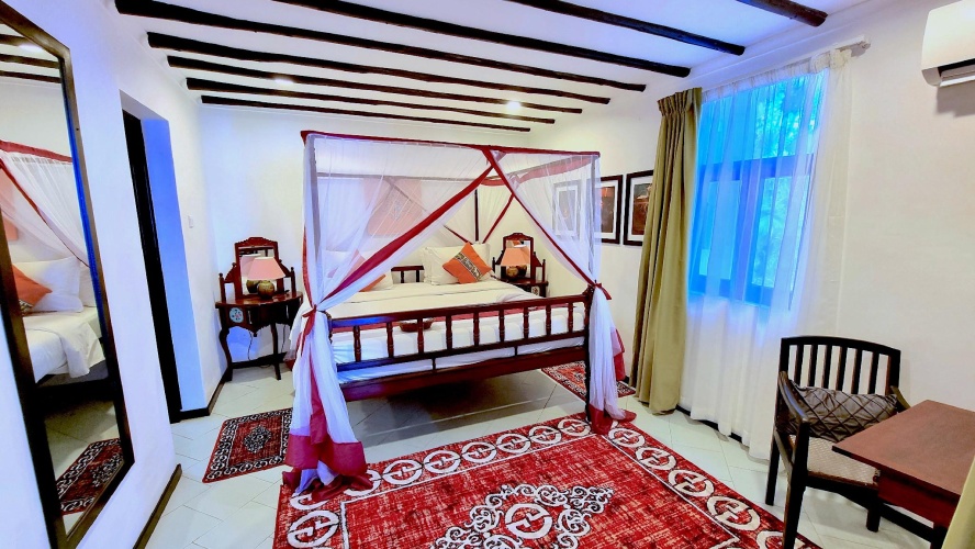2 Bedrooms Double Suite