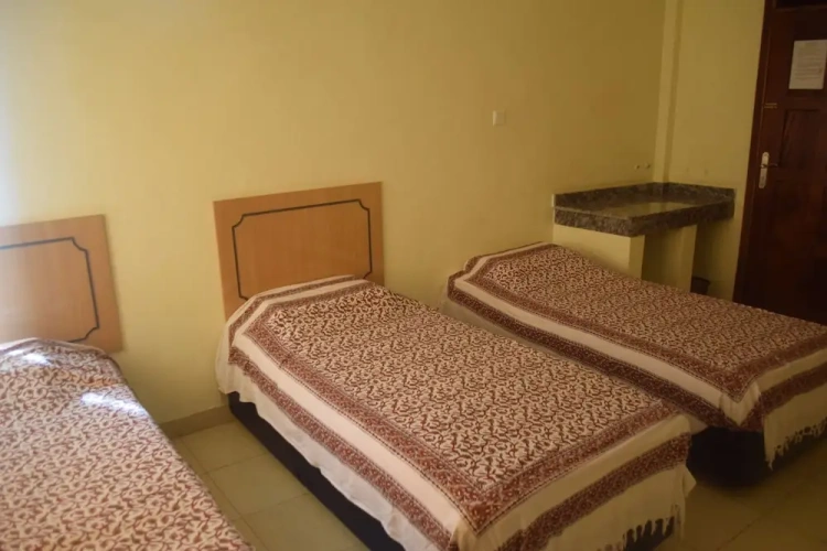 Economy Triple room