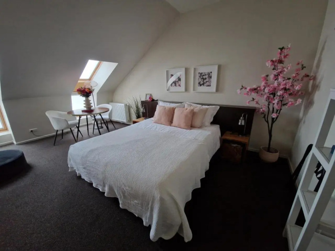 Bed & Breakfast De Raetskamer