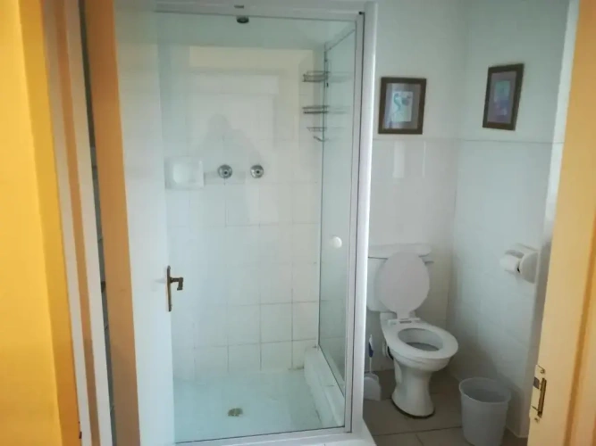3 Bedrooms Apartment