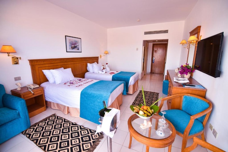 Garden View Triple room