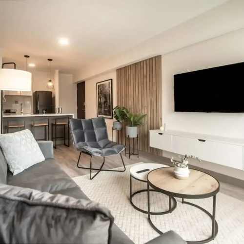 w Modern 1BR With Balcony in San Isidro