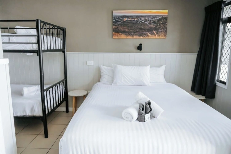 Deluxe Quadruple room
