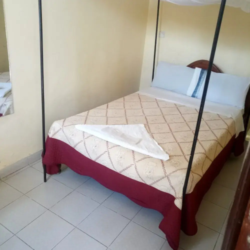 Serena Hotel