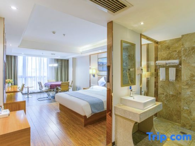 Standard Sextuple room