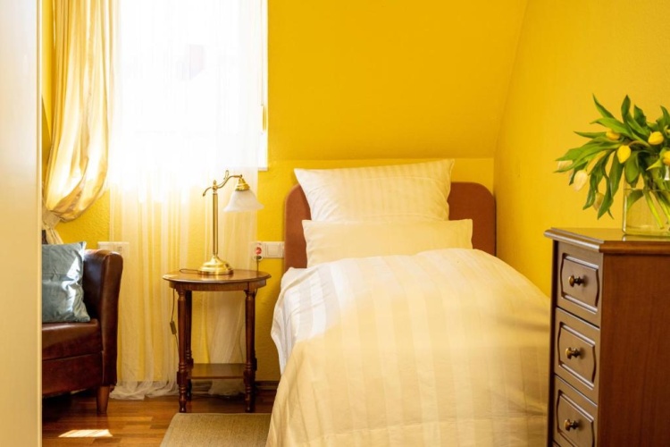 Standard Single room