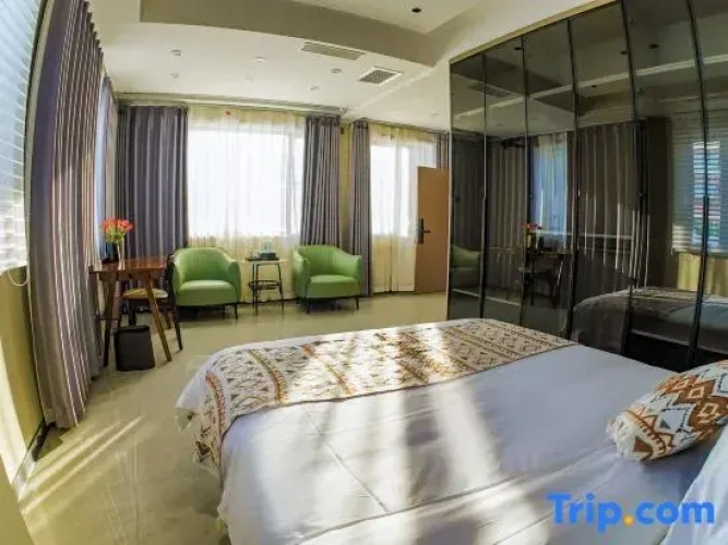 4 Bedrooms Villa