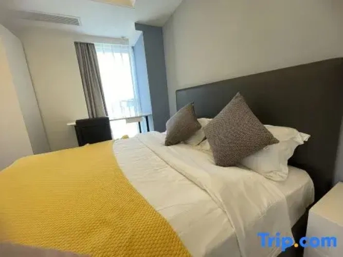 1 Bedroom Suite