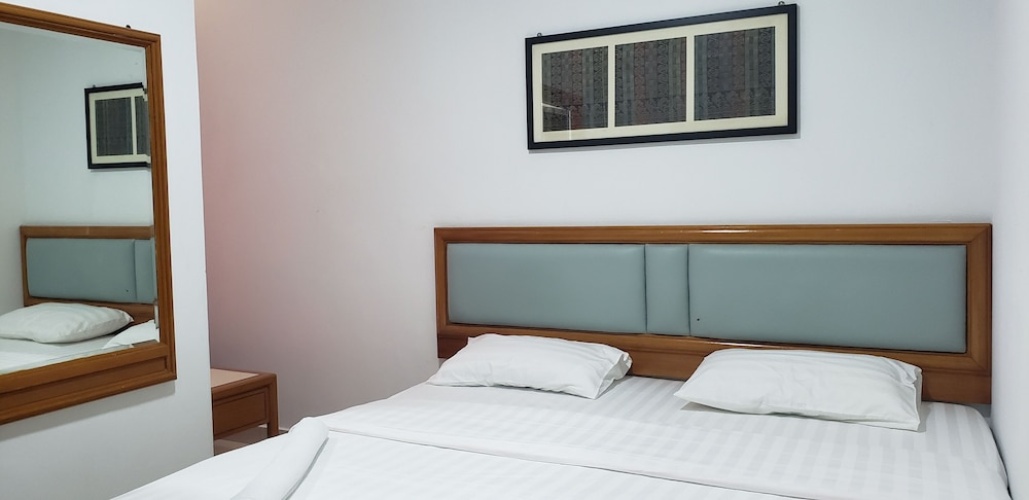 Deluxe Double room with city view