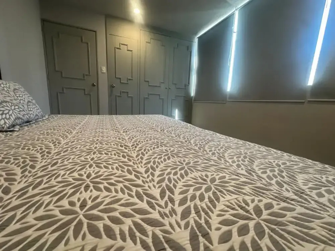 Modern Polanco Stay - Parking- Elevator- Sleeps 10