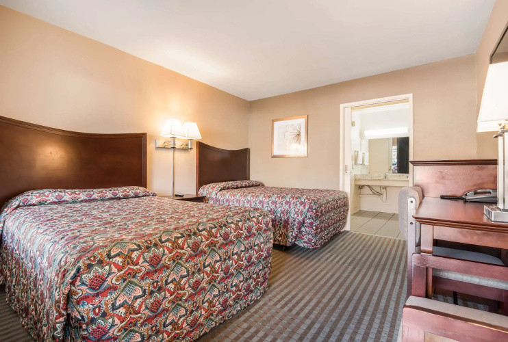Rodeway Inn Regalodge