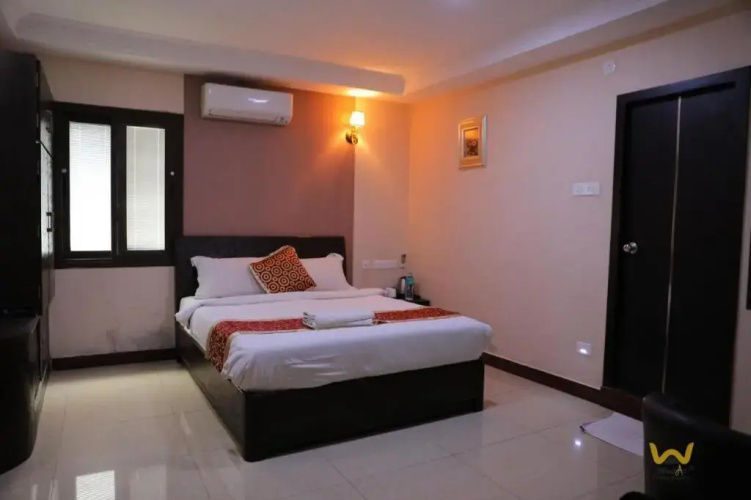 Hotel Sampath by OYO
