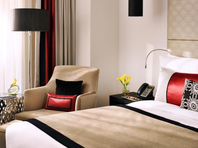 Grand Double room with city view