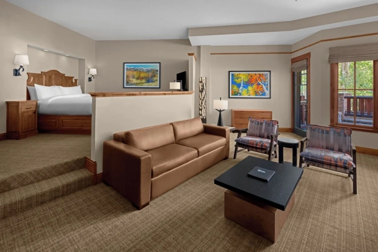 Deluxe Double Suite with balcony