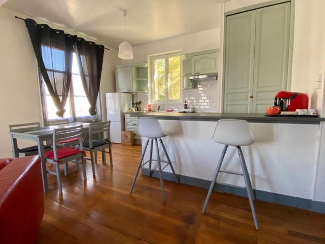 2 Bedrooms Apartment
