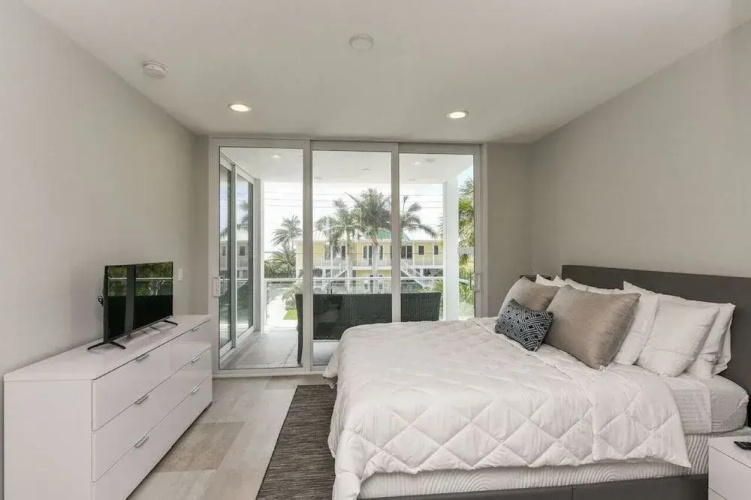 641 Bch Rd The Lookout by Beachside Mgt