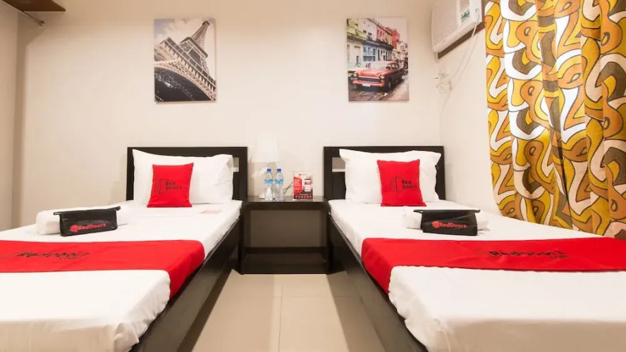 RedDoorz Plus @ Diola Villamonte Bacolod