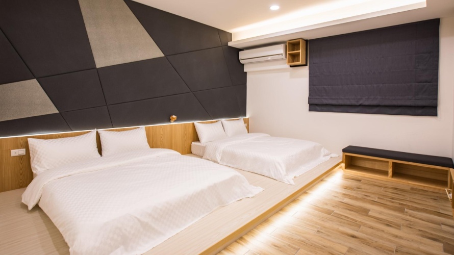 Standard Quadruple room