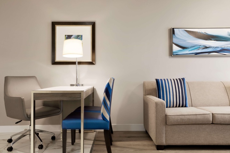 Embassy Suites by Hilton Toronto Airport photo 6