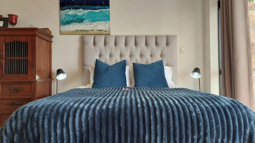 A Relaxing Getaway with Ocean Views