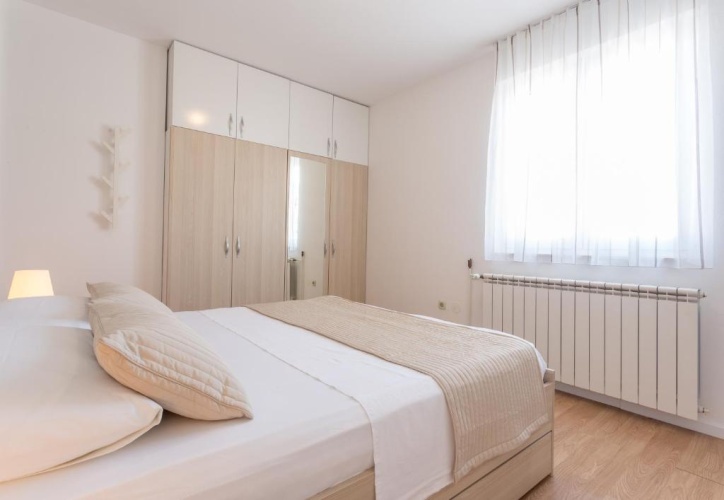 1 Bedroom Apartment with balcony