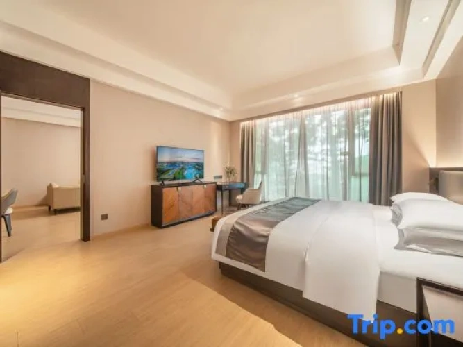 Deluxe Double Suite