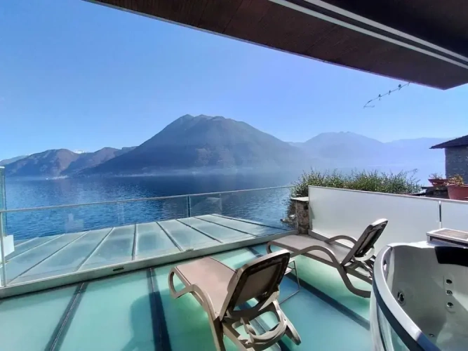 Deluxe Double room with lake view