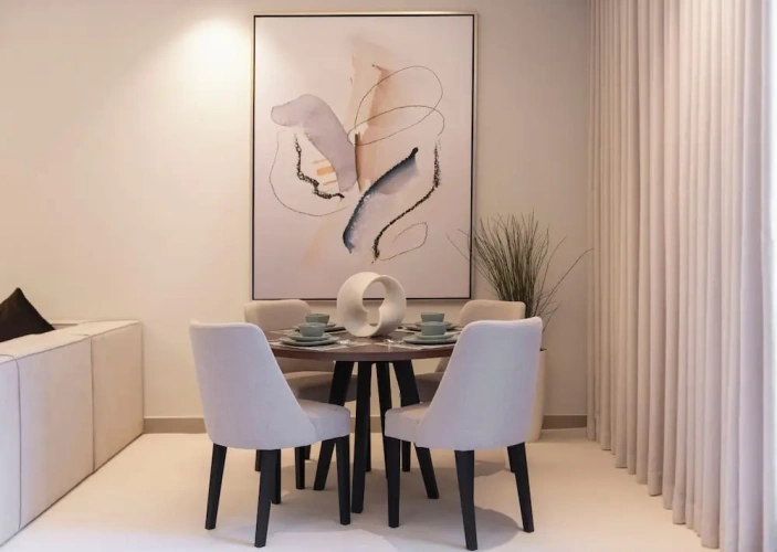 2 Bedrooms Apartment
