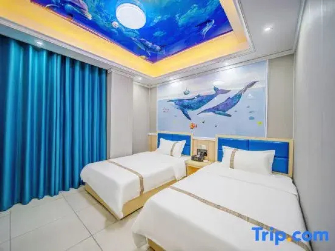 Yasi Themed Hostel