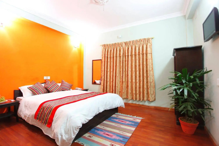 Hotel Arhant Inn