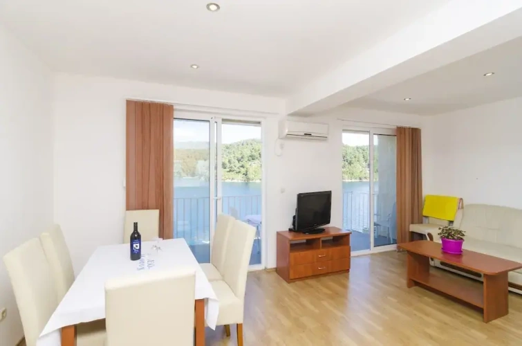 2 Bedrooms Standard Apartment with balcony and with sea view