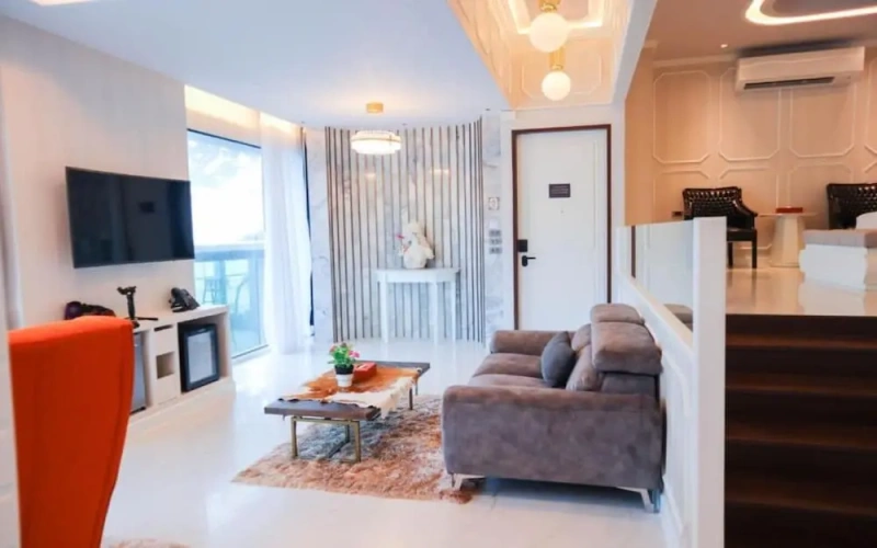 Suite with ocean view