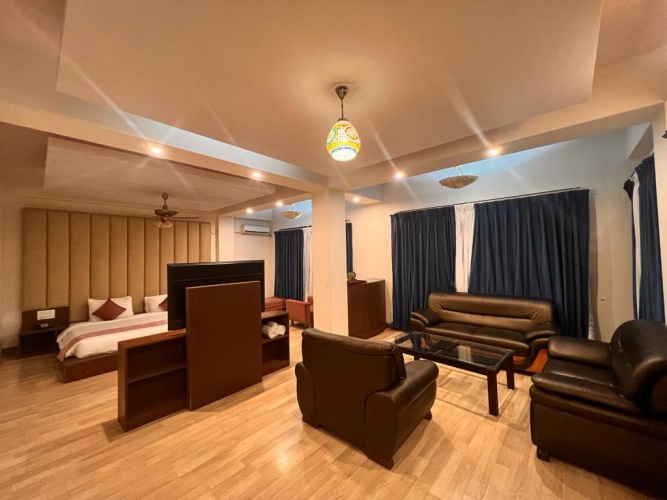 Luxury Suite