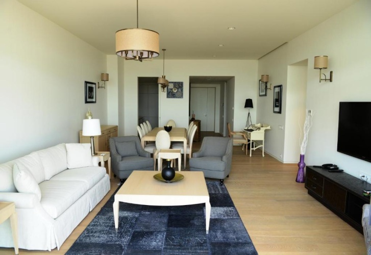 2 Bedrooms Apartment