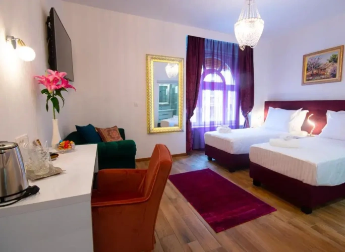 Deluxe Double room with city view