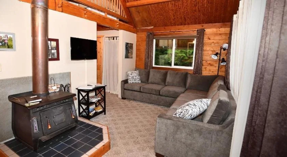 Alyeska Hideaway