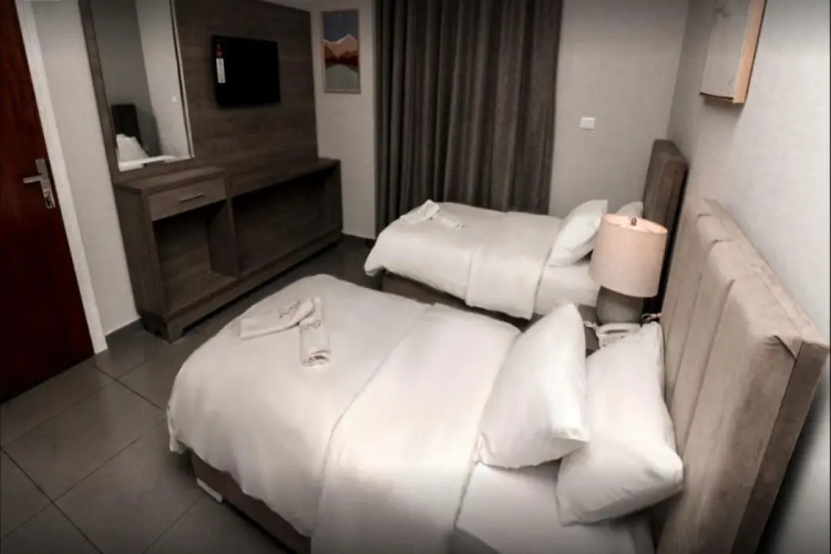 B-inn Hotel, Tyre