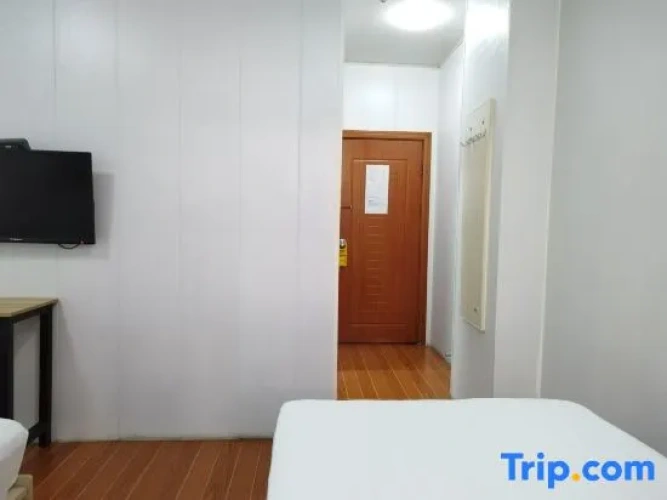 Standard Triple Family room