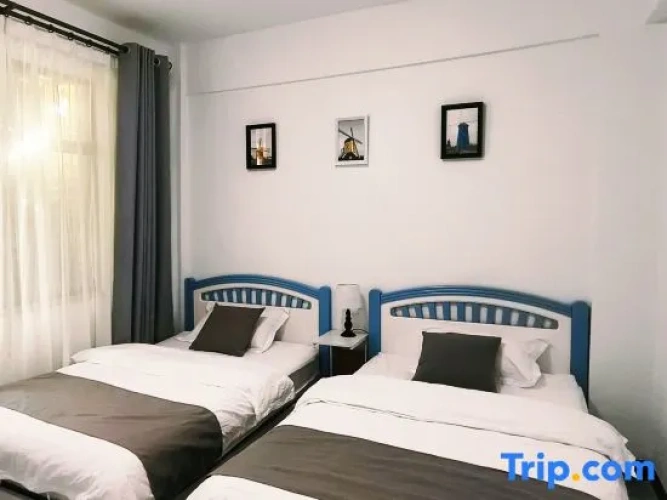 2 Bedrooms Apartment