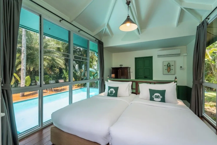 2 Bedrooms Villa