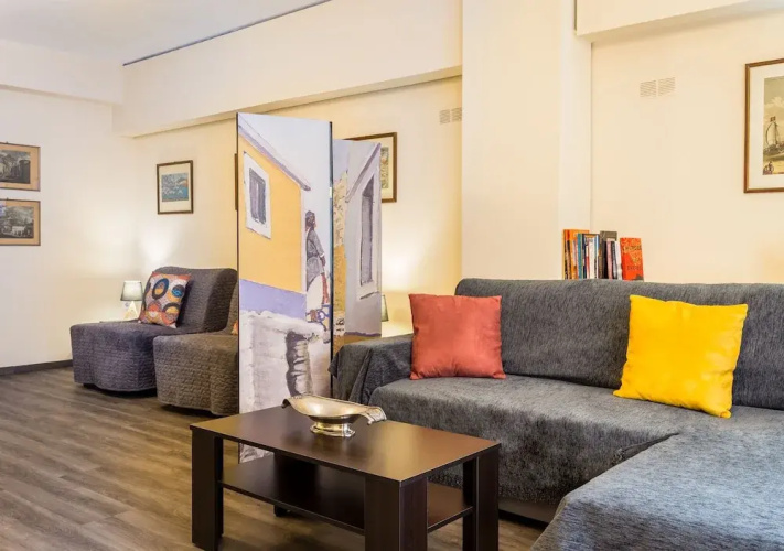Exceptionally located apartment in Plaka