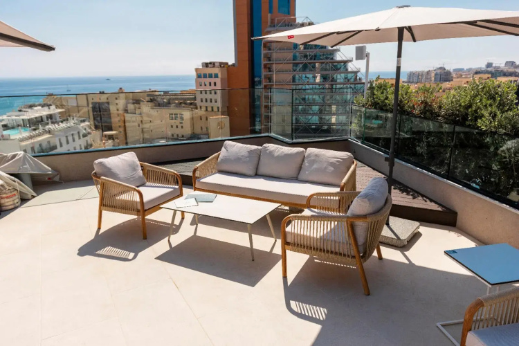 Empire Studio Apartments