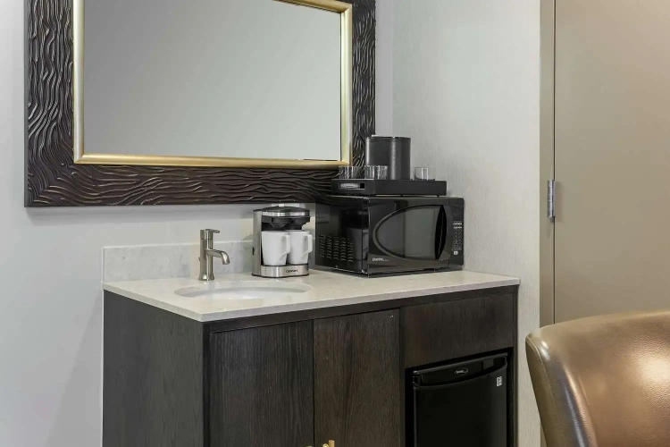 2 Bedrooms Suite
