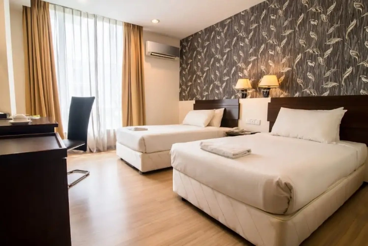 Superior Twin room with balcony and with city view